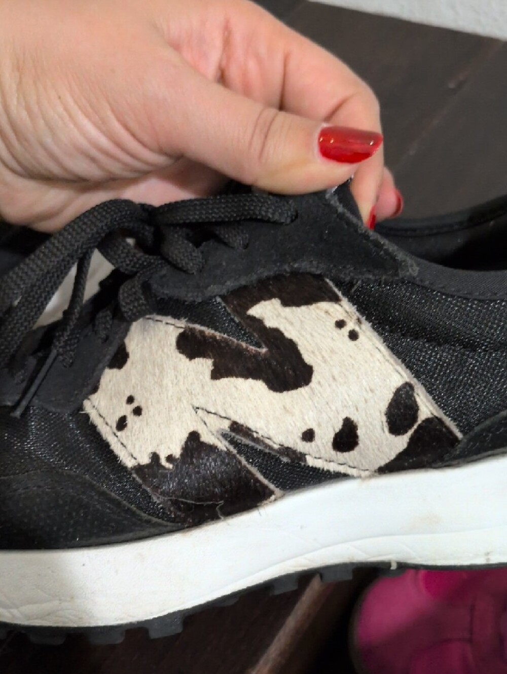 New Balance Black & White Casual Runner Shoes - Picture 2 of 6